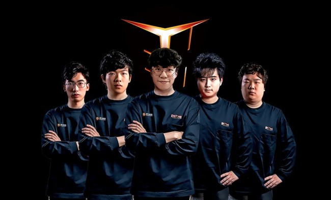 依旧激烈 依旧激烈