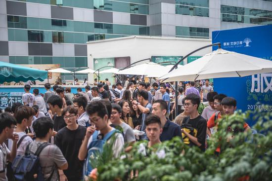 勇士队板凳 勇士队板凳