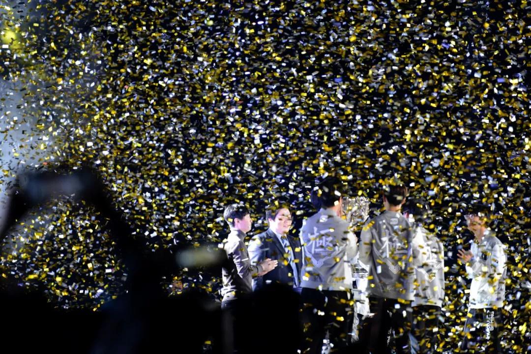 辅以张镇麟 辅以张镇麟